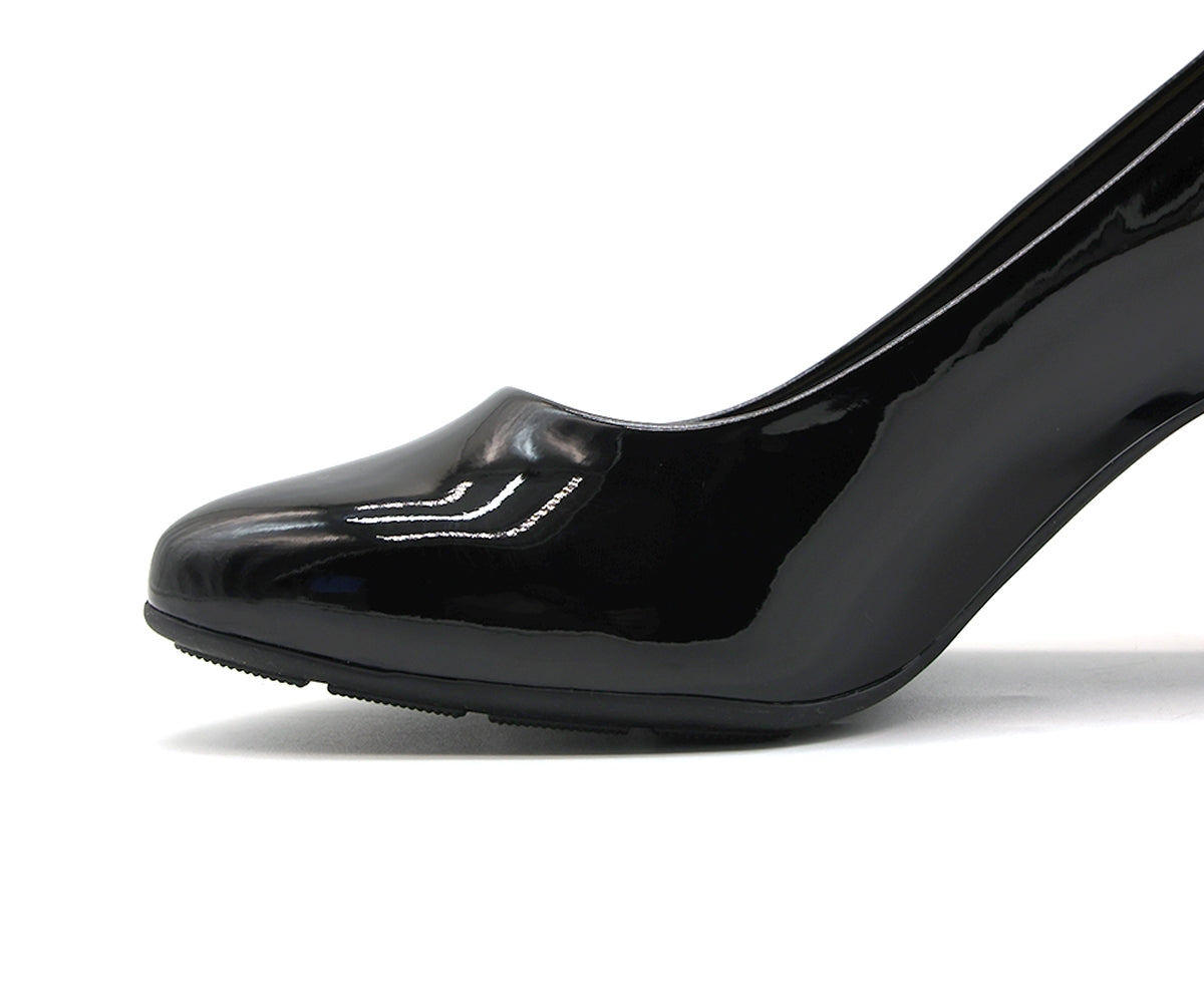 br comfy black patent pumps