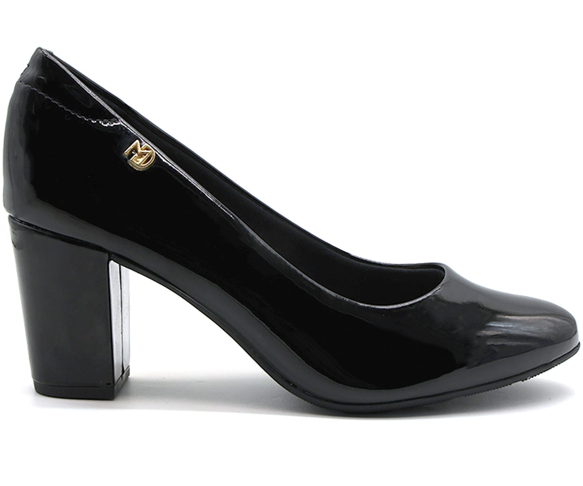 br comfy black patent pumps