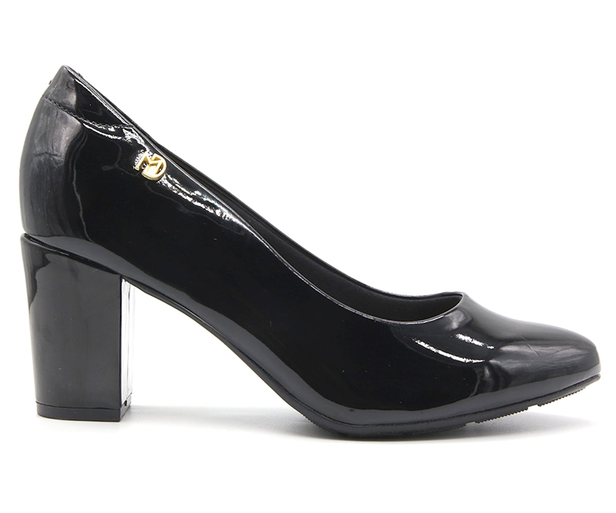 br comfy black patent pumps