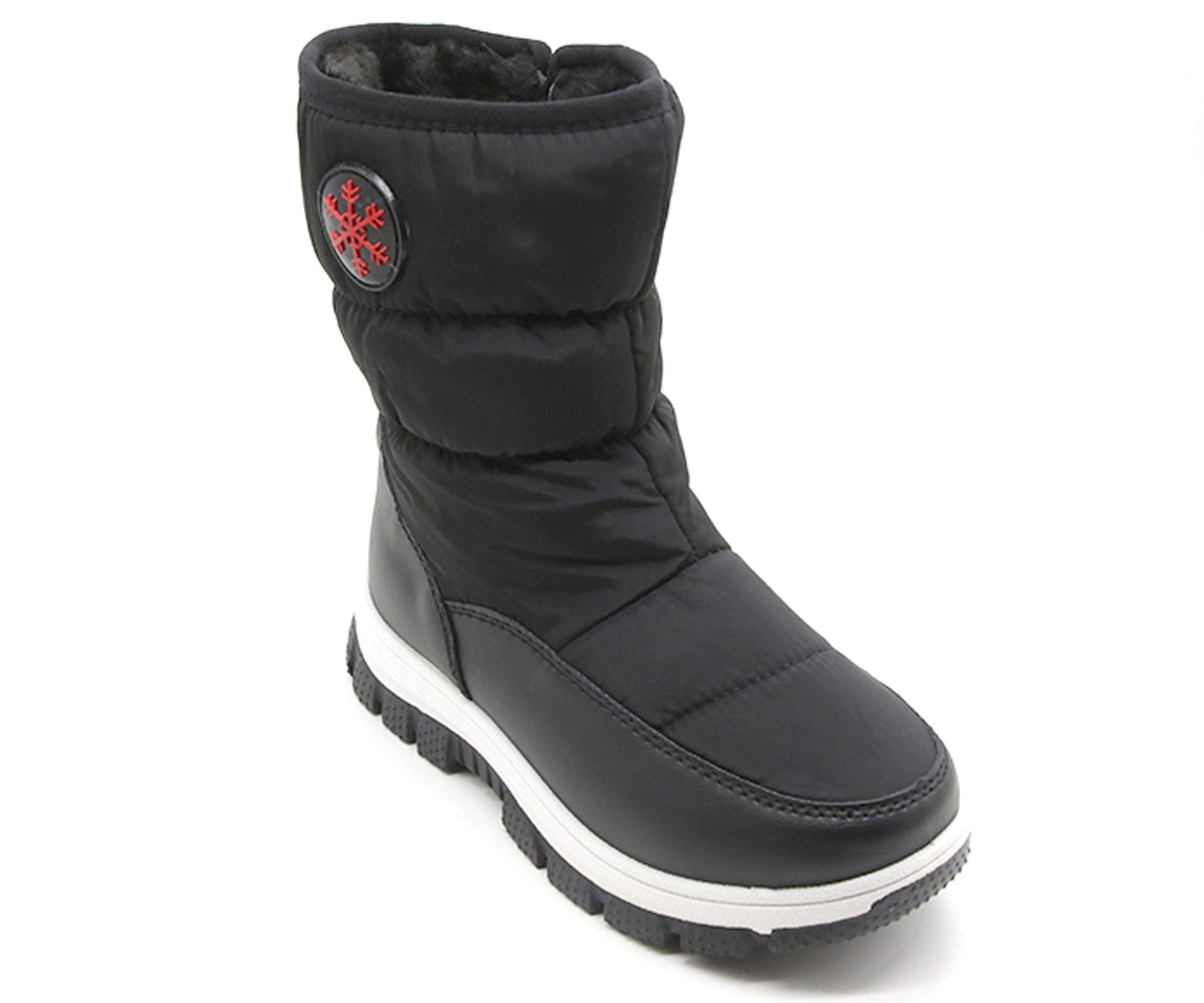 black contrast snow boot