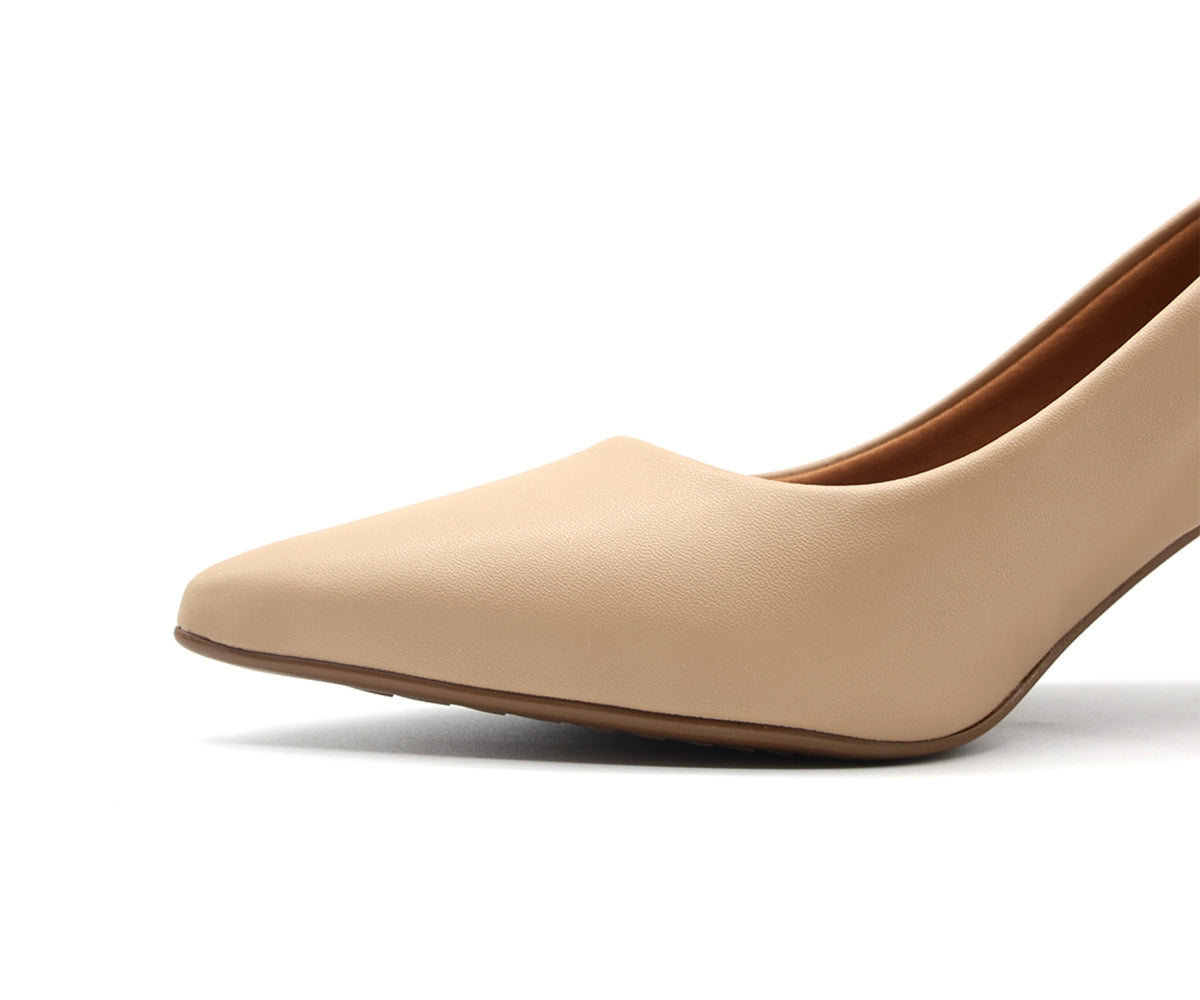 br classic low nude stilettos