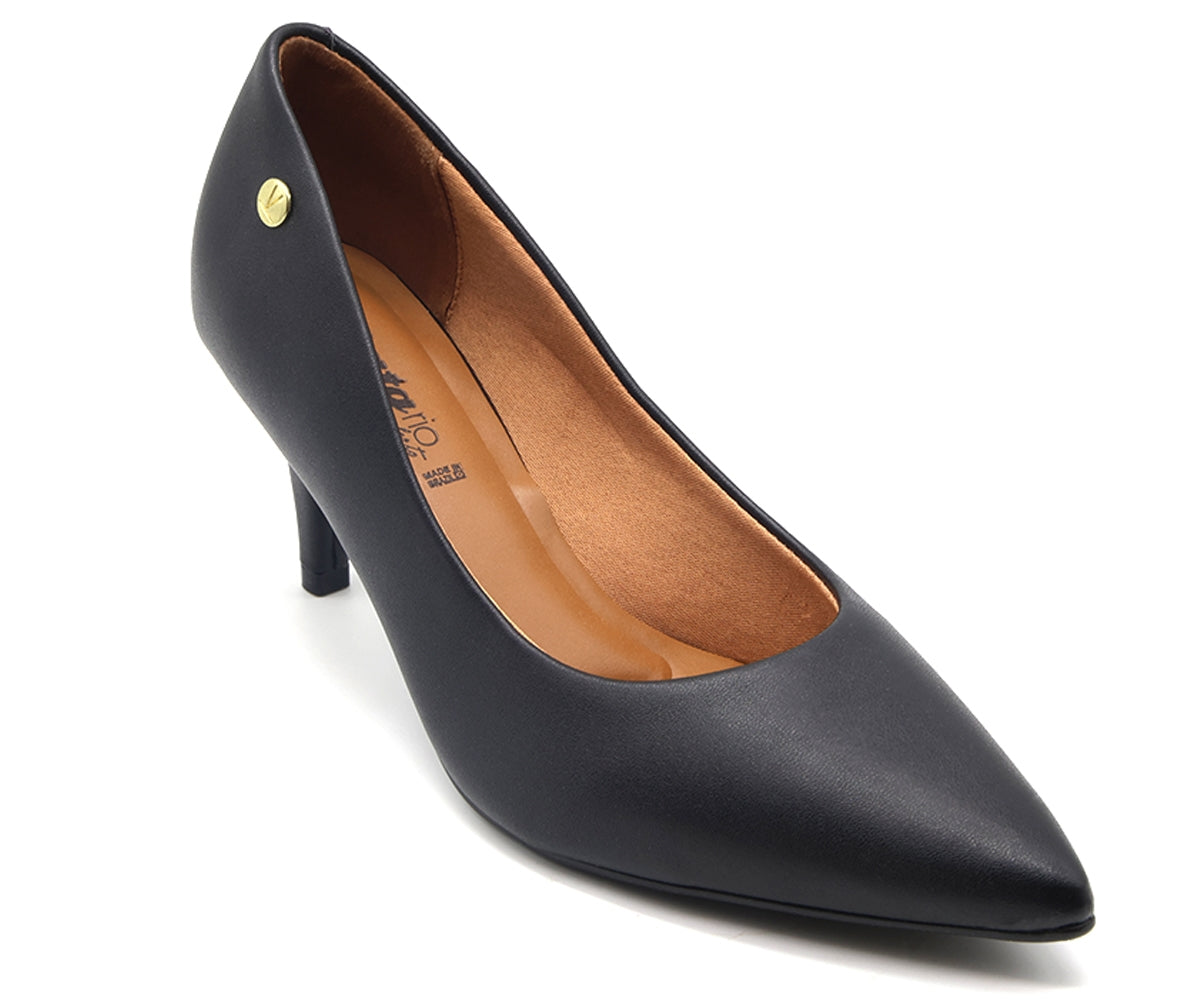 br classic low black stilettos