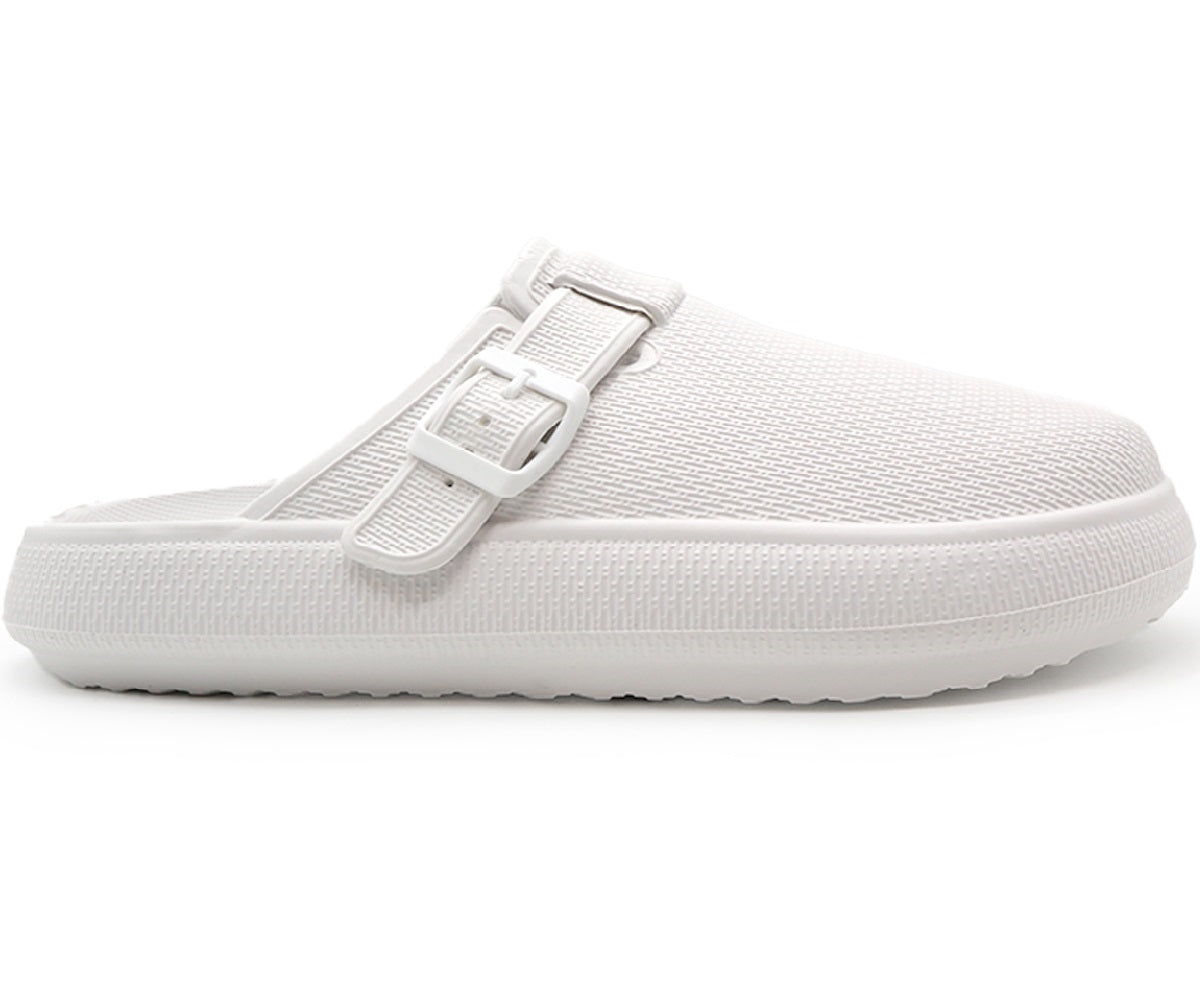 quick-dry closed white slides