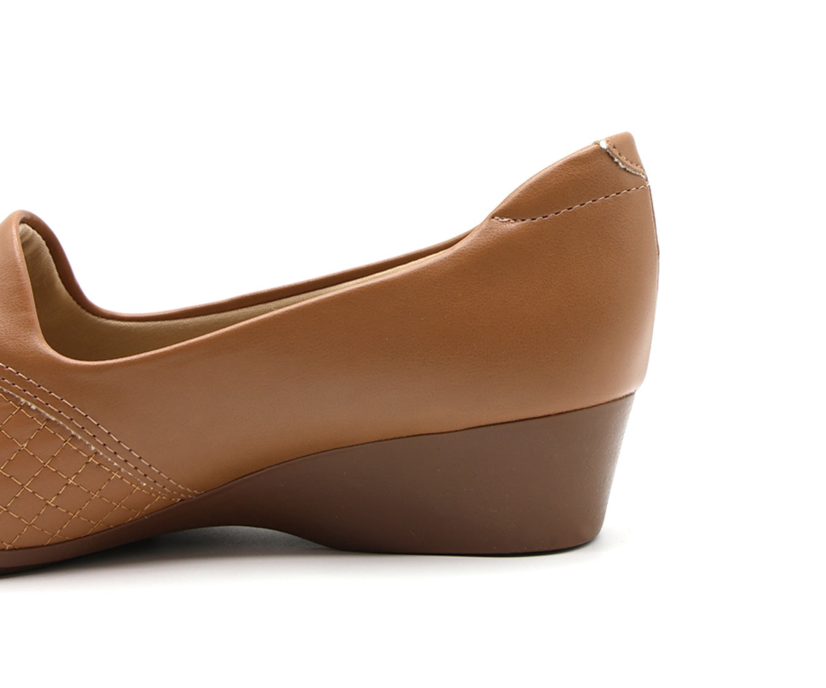 br nude wedge w/ bunion support