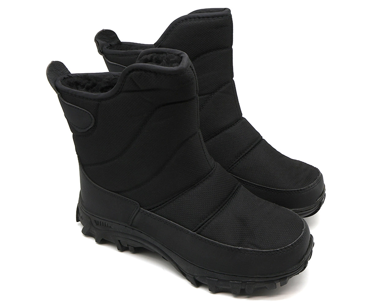 black snowboot