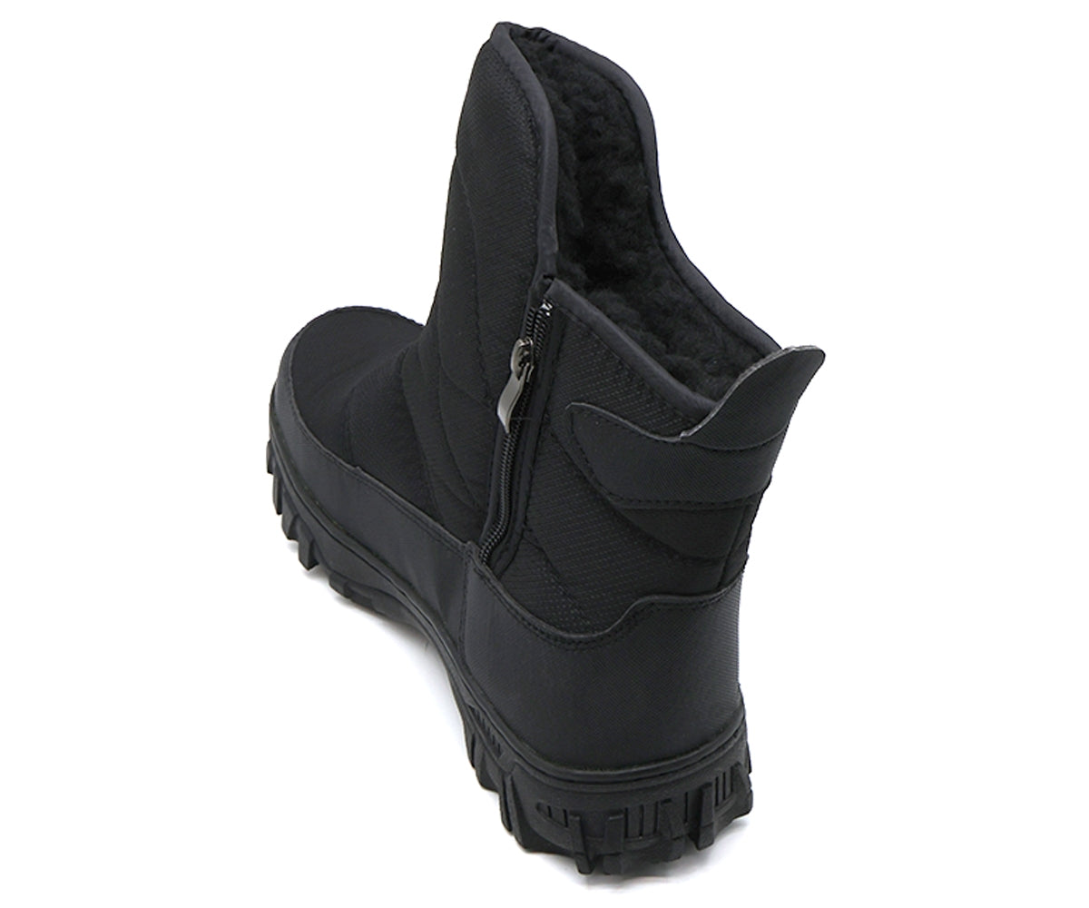 black snowboot