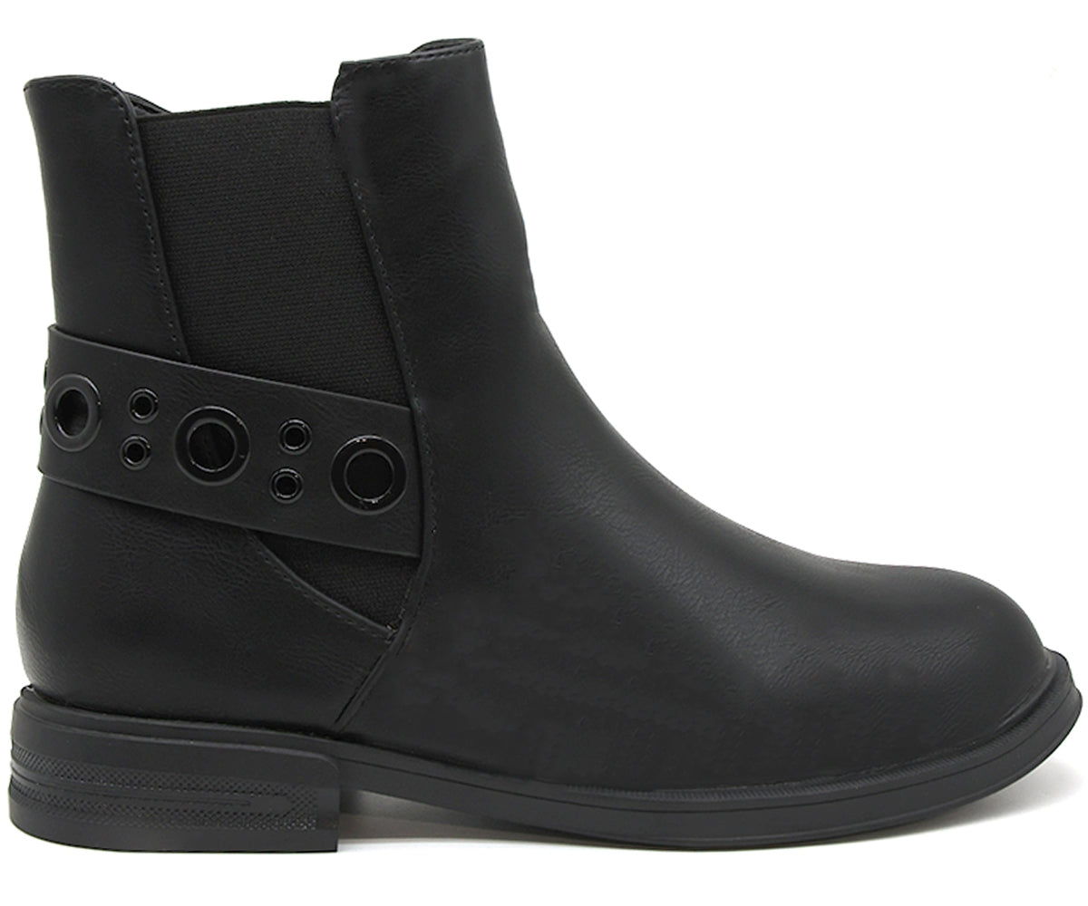 eyelet ankle boot