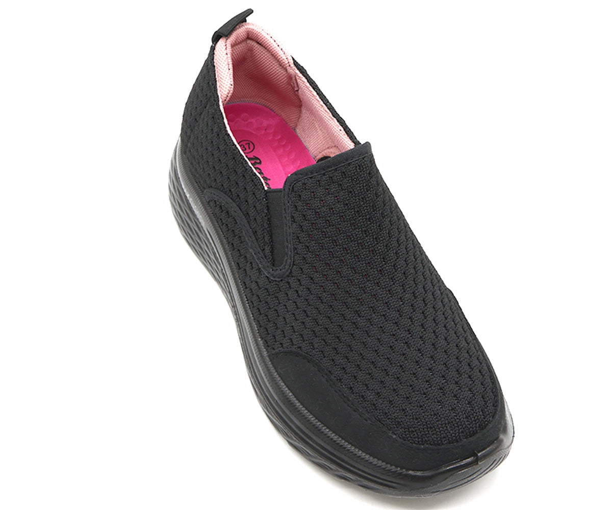 black mesh walking shoe