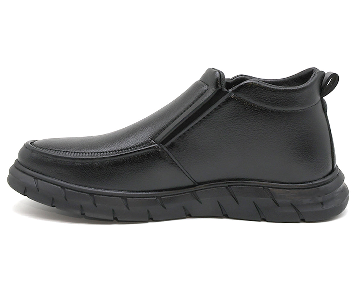 black slip-on comfort boot