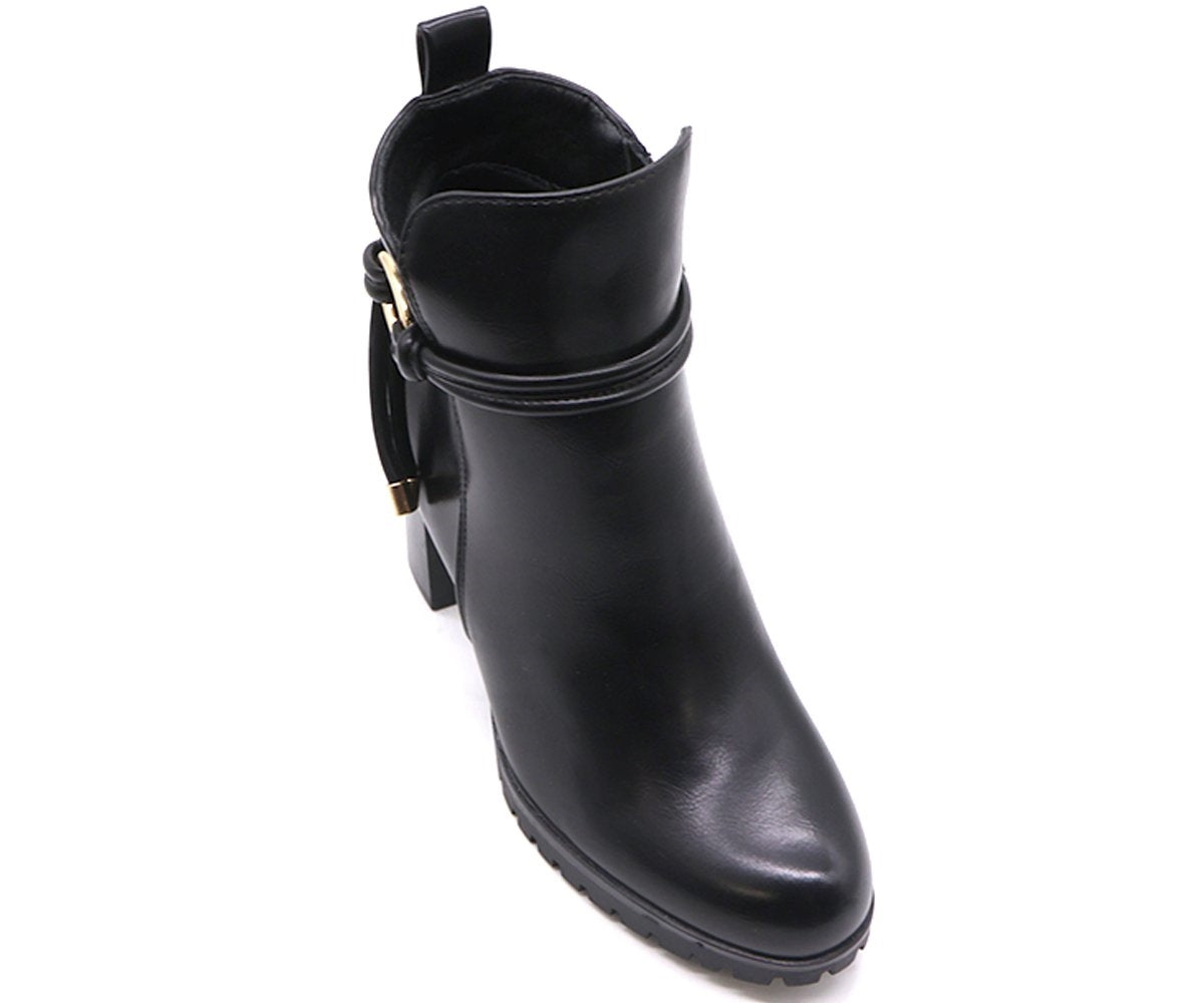high black boots w/ gold ring detail