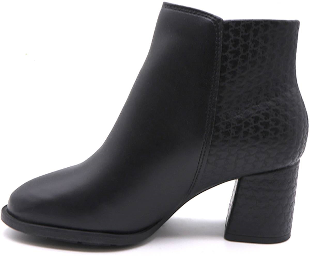 br textured black ankle boots