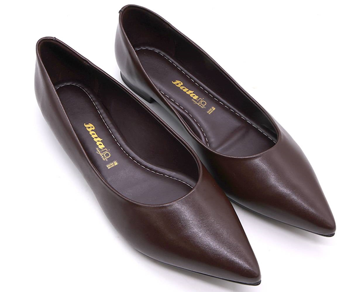 br brown pointy classic ballerina