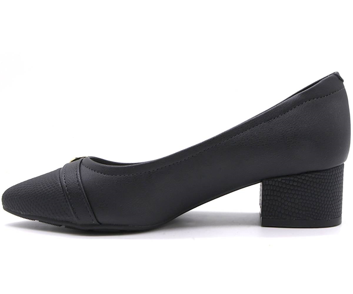br comfy black two-tone pumps