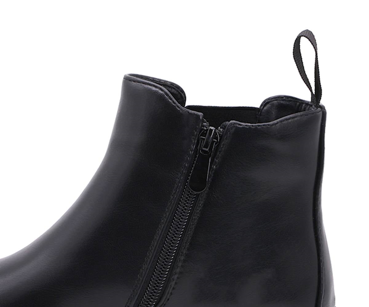 black chunky chelsea boot