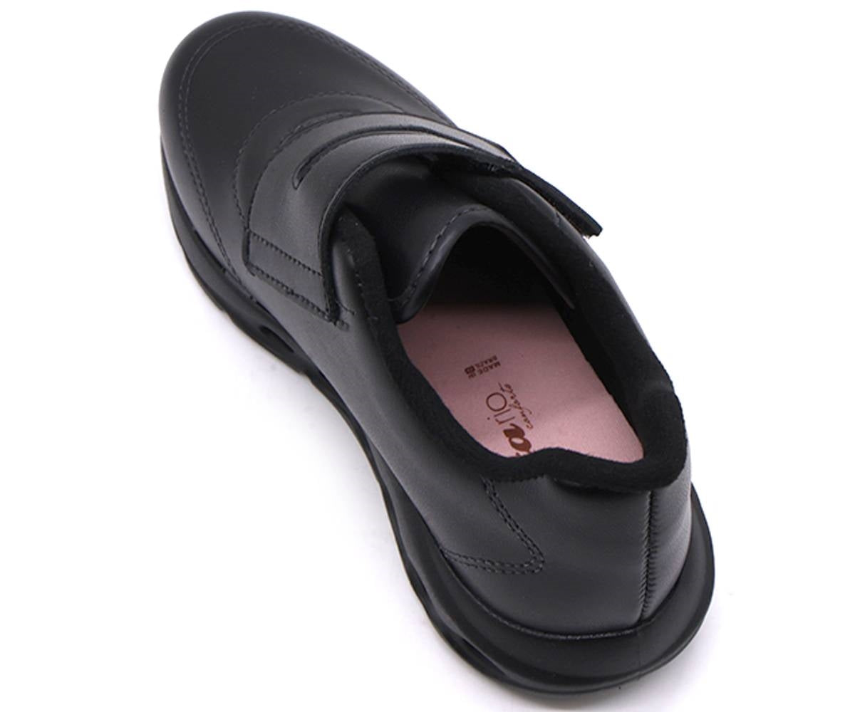 br black easy fit sneaker