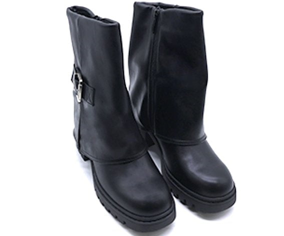 black folded boot