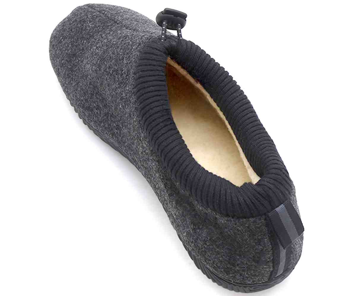 Grey Fleece Closed Slipper