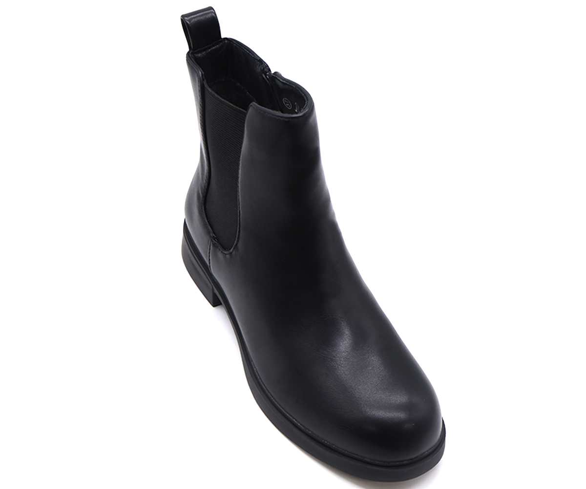 Classic Black Chelsea Boot