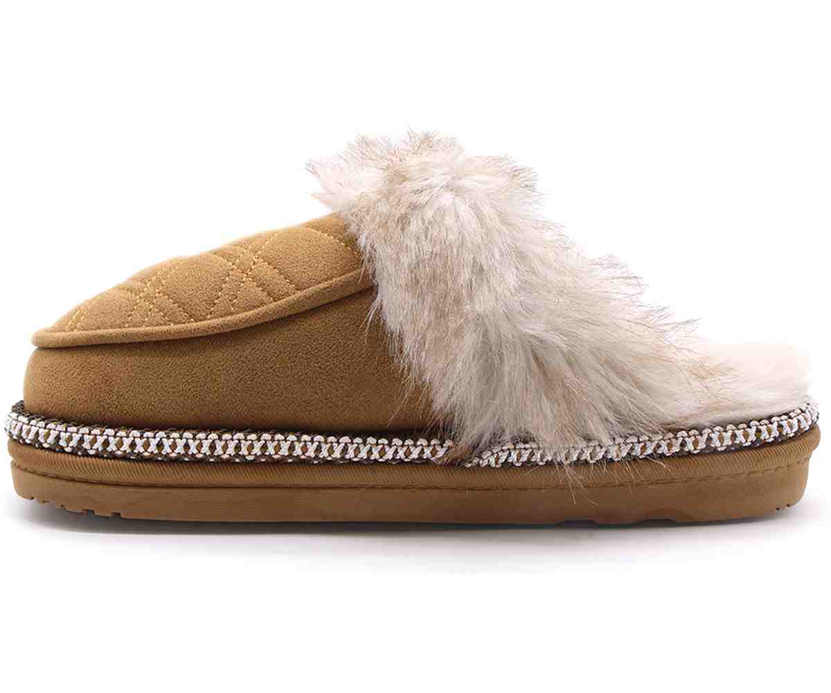 Camel Capitone Furry Slippers