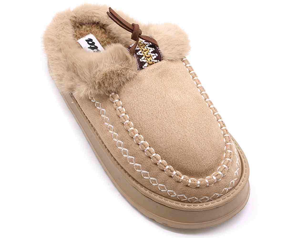 Beige Heritage Slipper