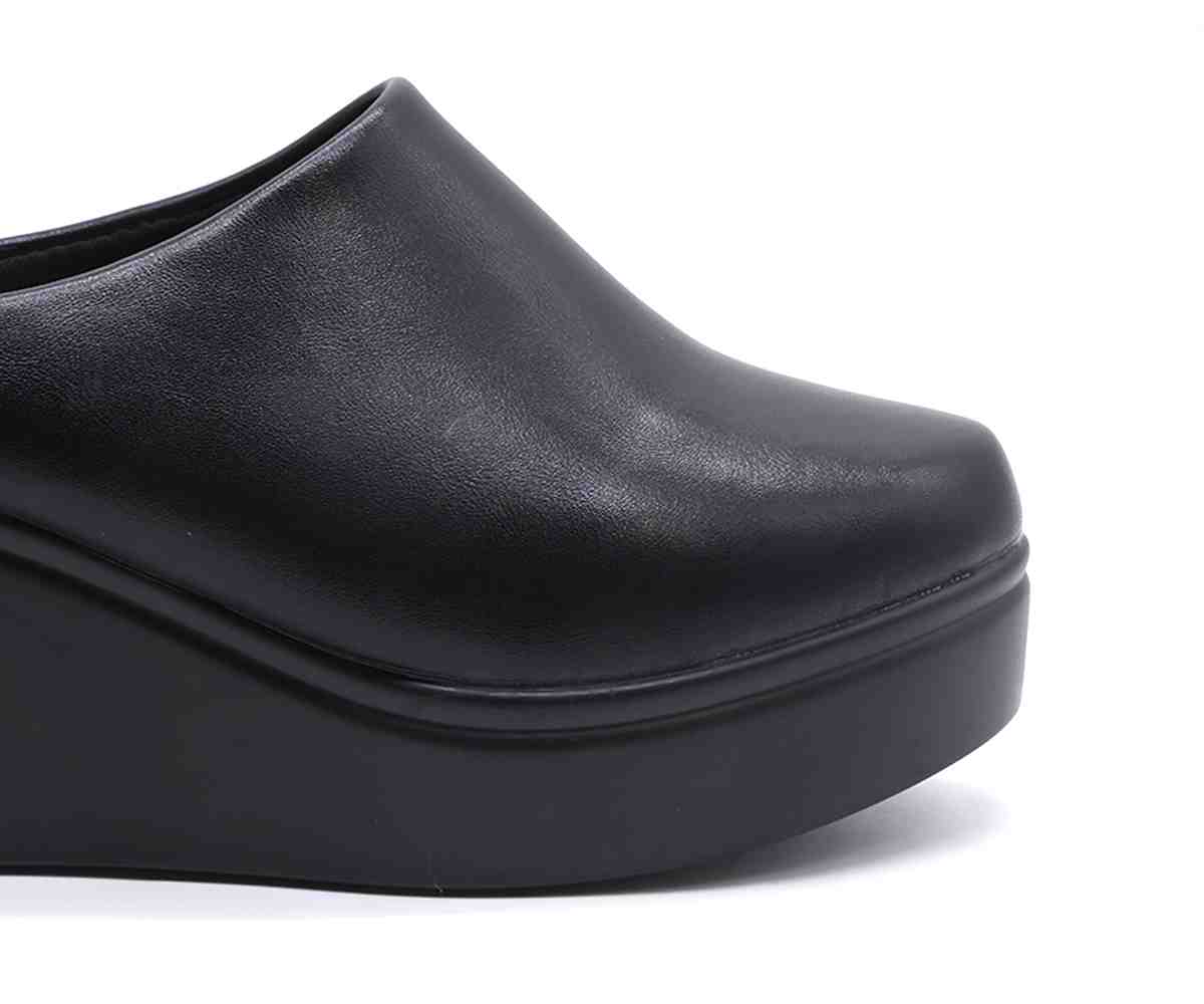 Comfit High Wedge Black Clog