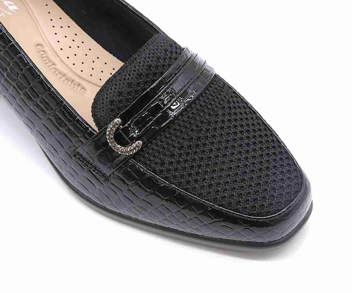 Black Croc Comfort Pump