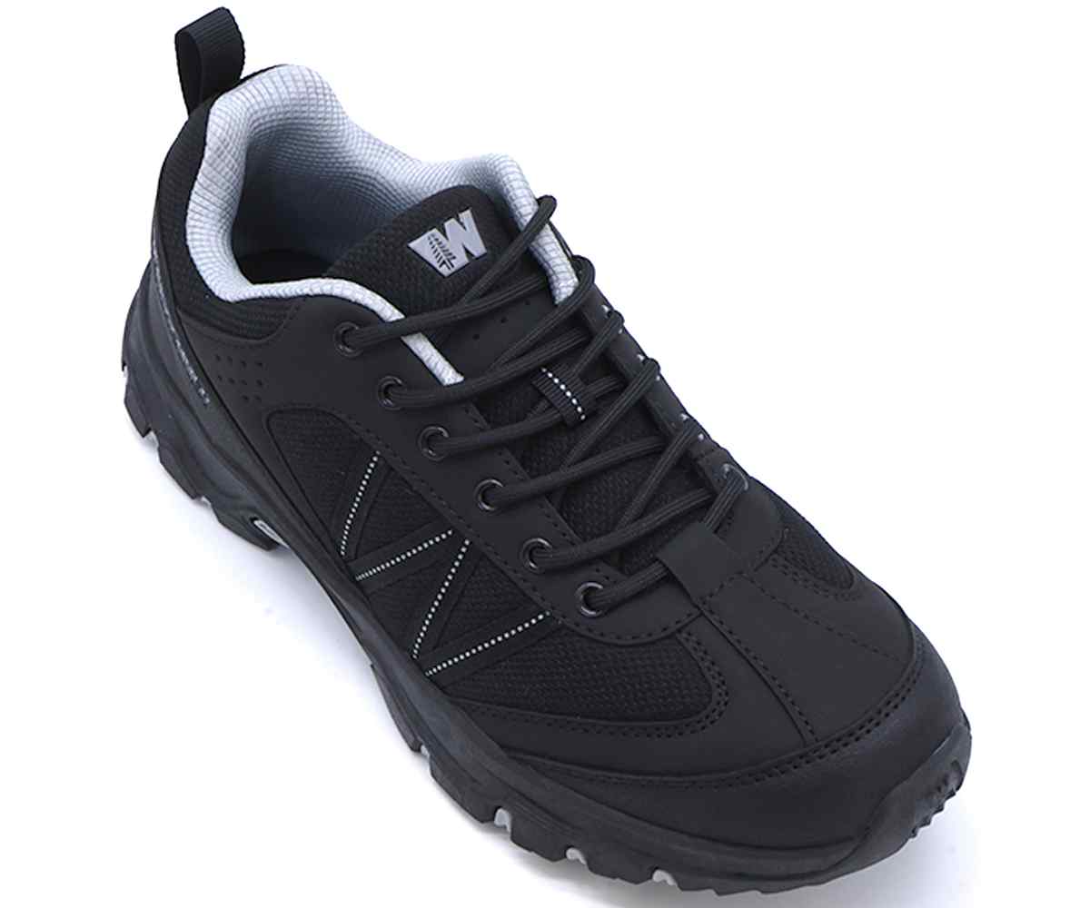 Baxter All Black Hikers