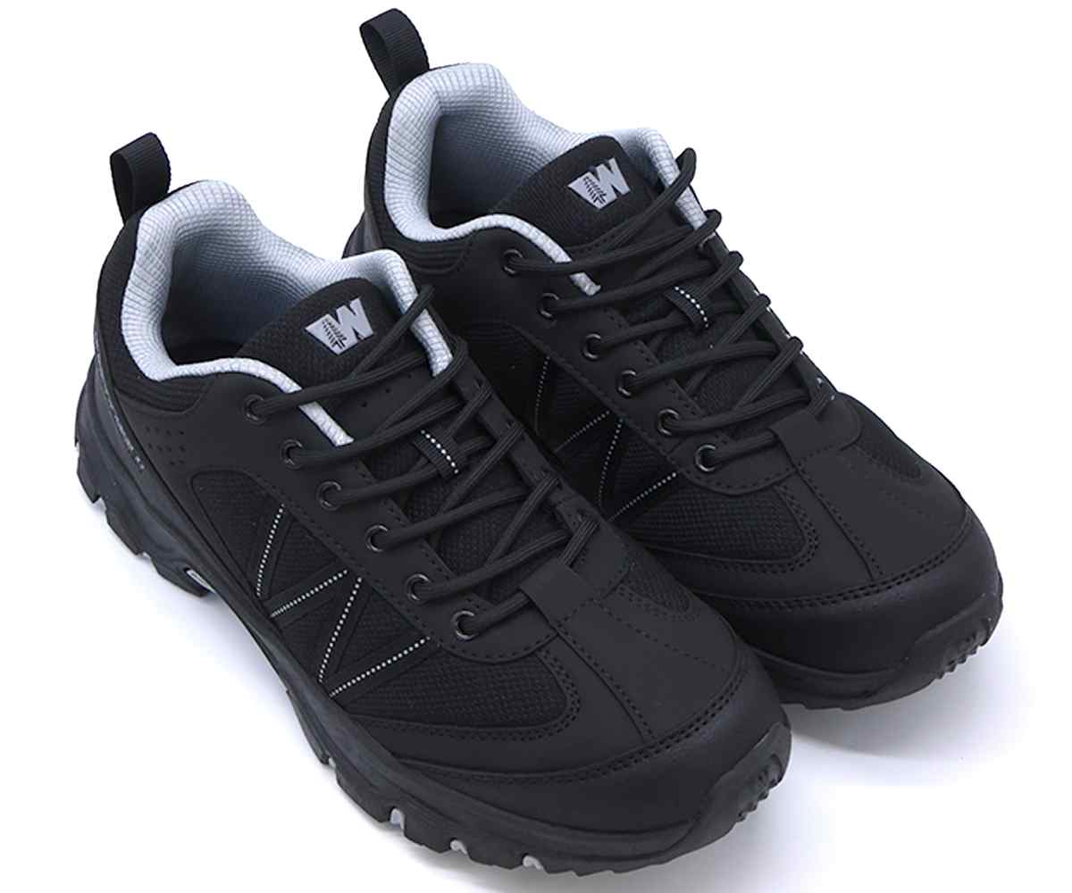 Baxter All Black Hikers