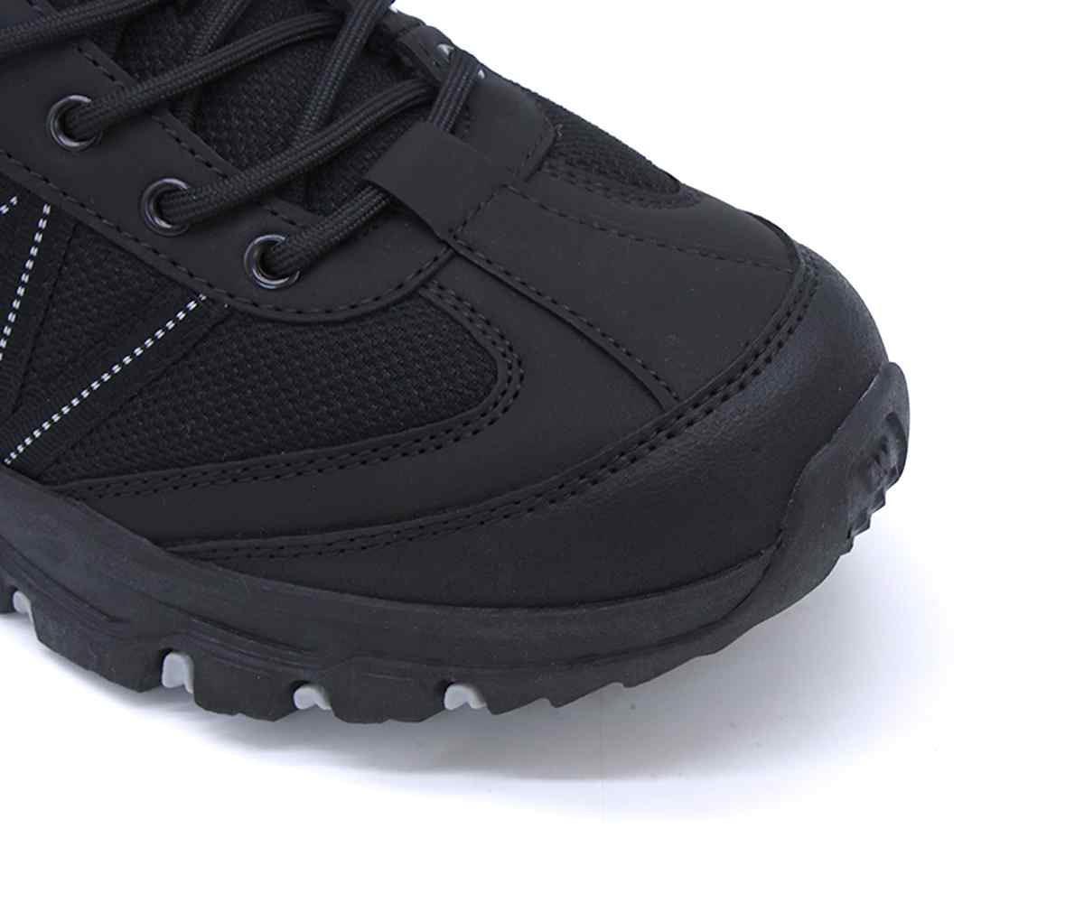Baxter All Black Hikers