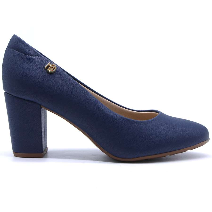 BR Comfy Navy Pumps