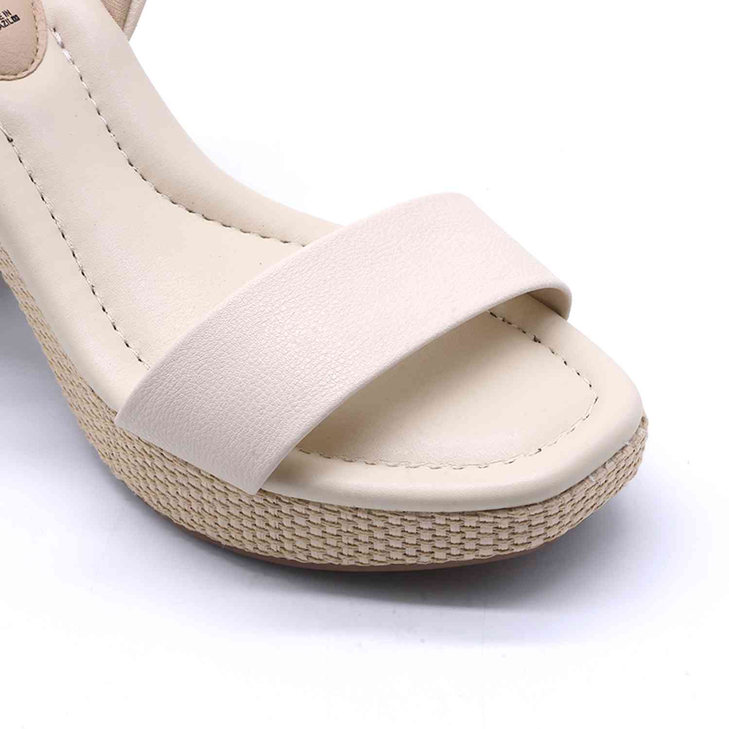 BR Comfy Platform Off-White Sandals