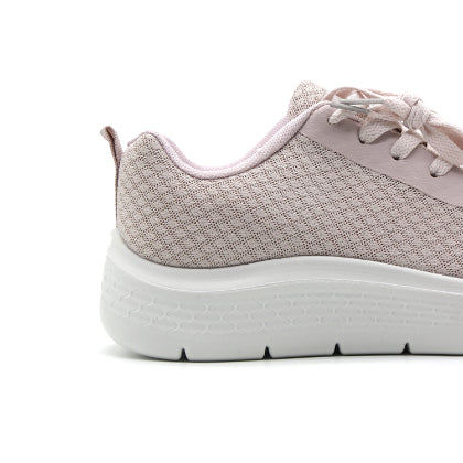 Pink Soft-Knit Sneaker in Pink – close-up of the heel and sole