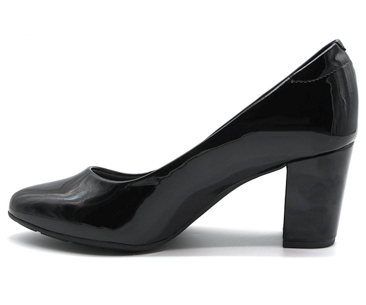 br comfy black patent pumps
