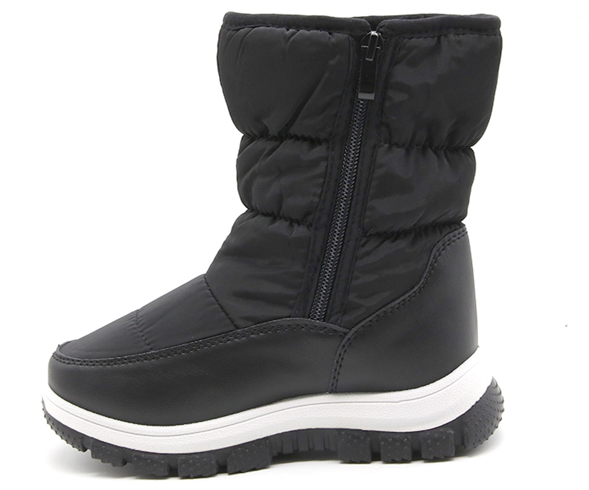 black contrast snow boot