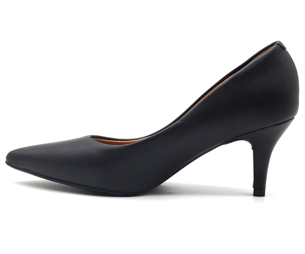 br classic low black stilettos