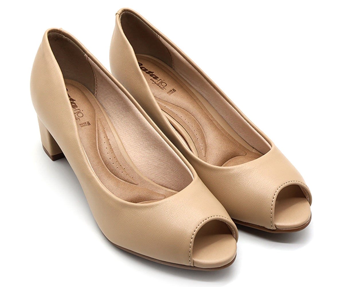 br beige peep-toes