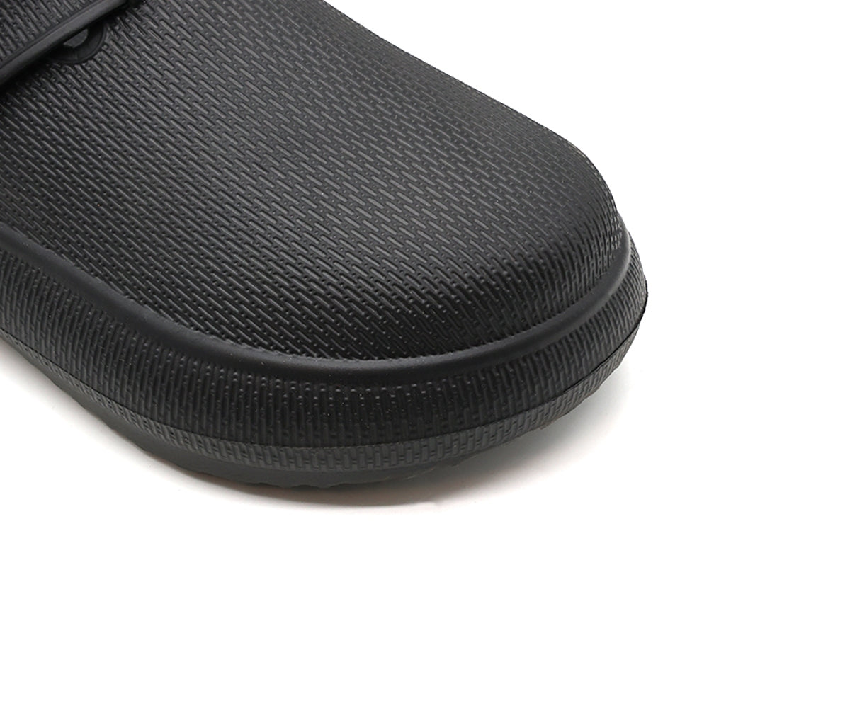 quick-dry closed black slides