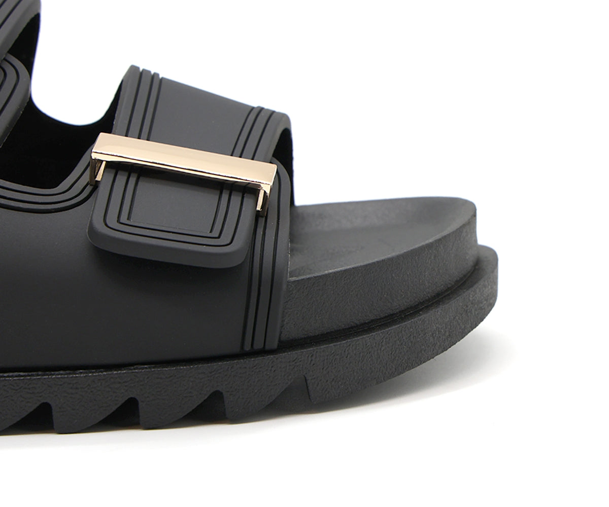 black dbl buckled pool slides