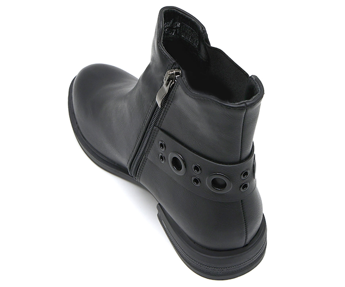eyelet ankle boot