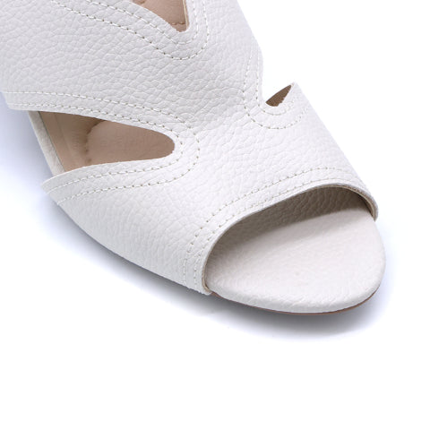 BR White V-Cut Sandal