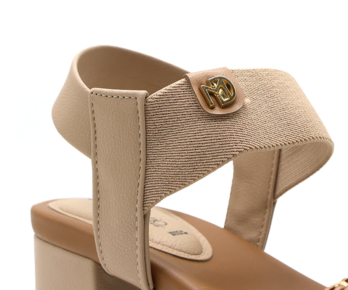 br beige woven sandal
