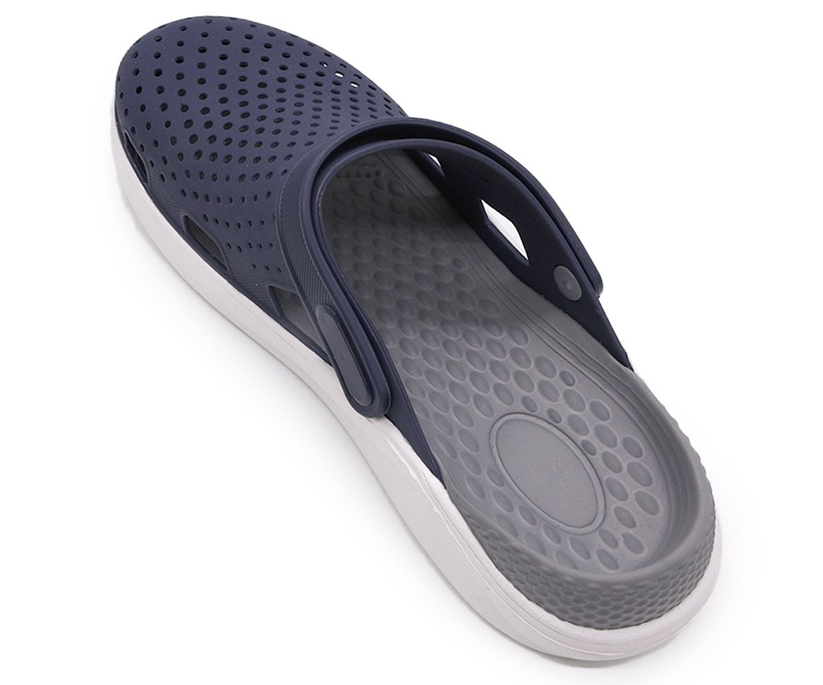 navy contrast foam clogs