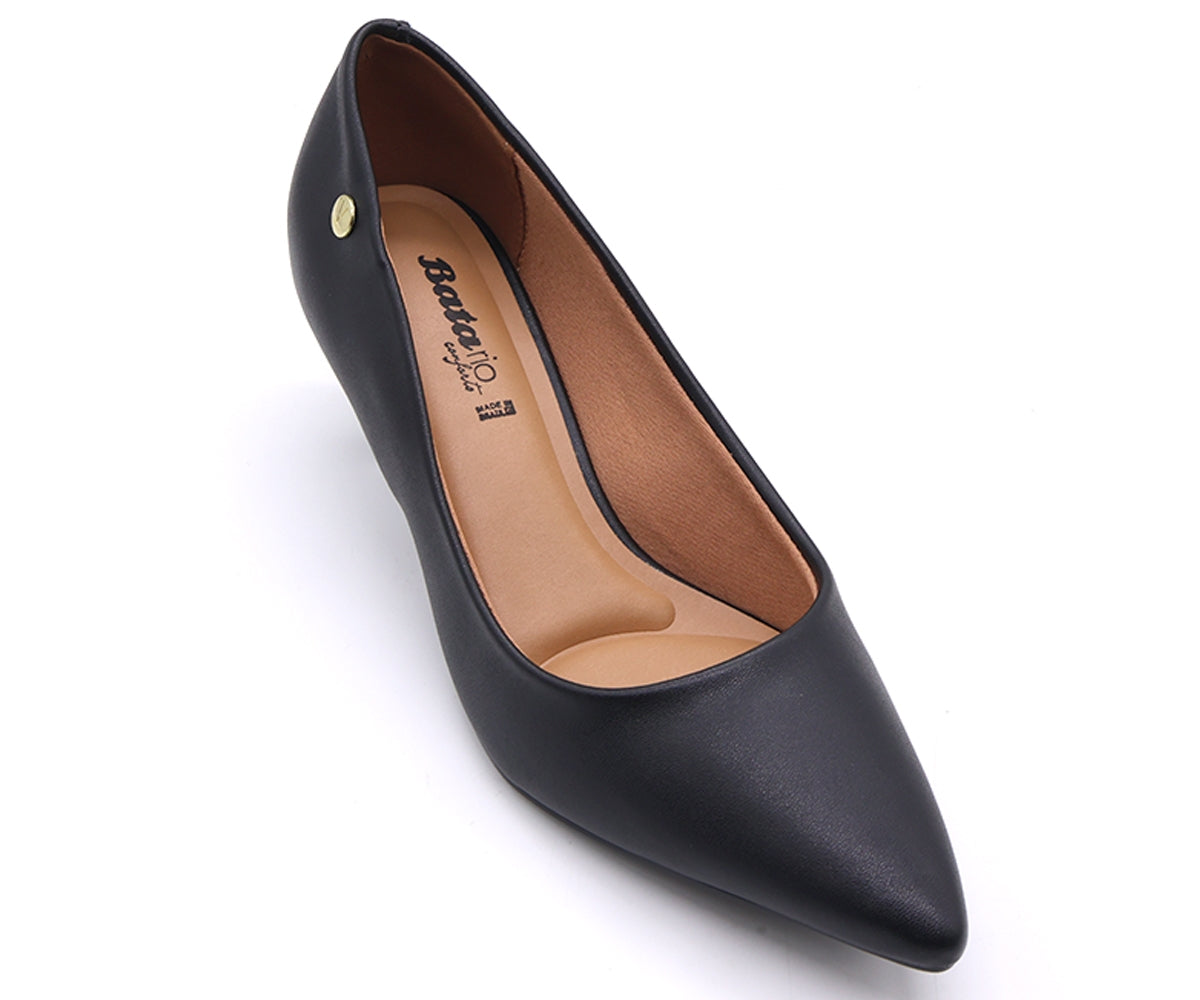 br classic kitten heel black stilettos