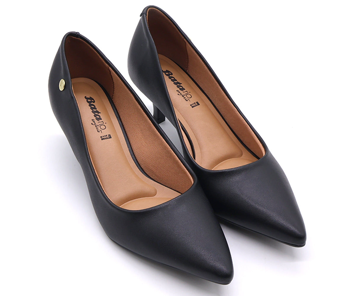 br classic kitten heel black stilettos