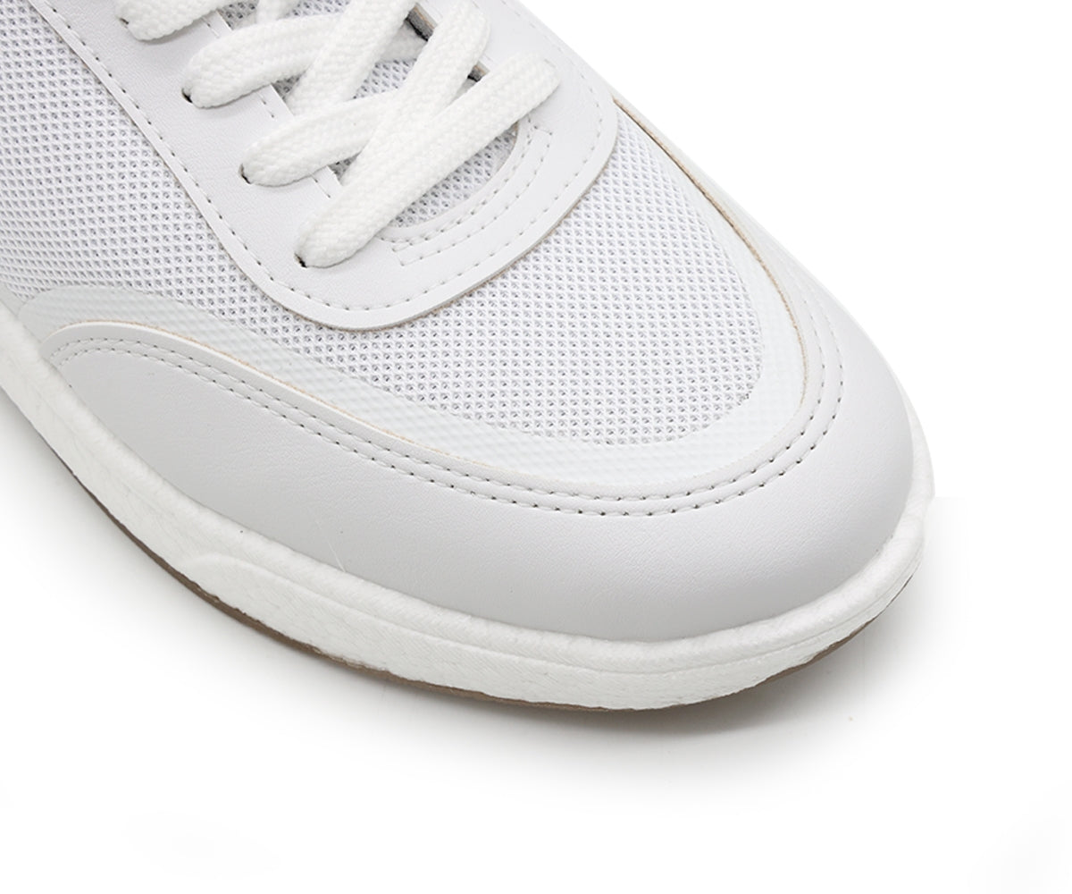 lightfoam all white mesh lace-ups
