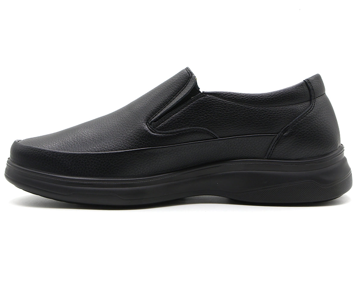 lightweight  all black loafer