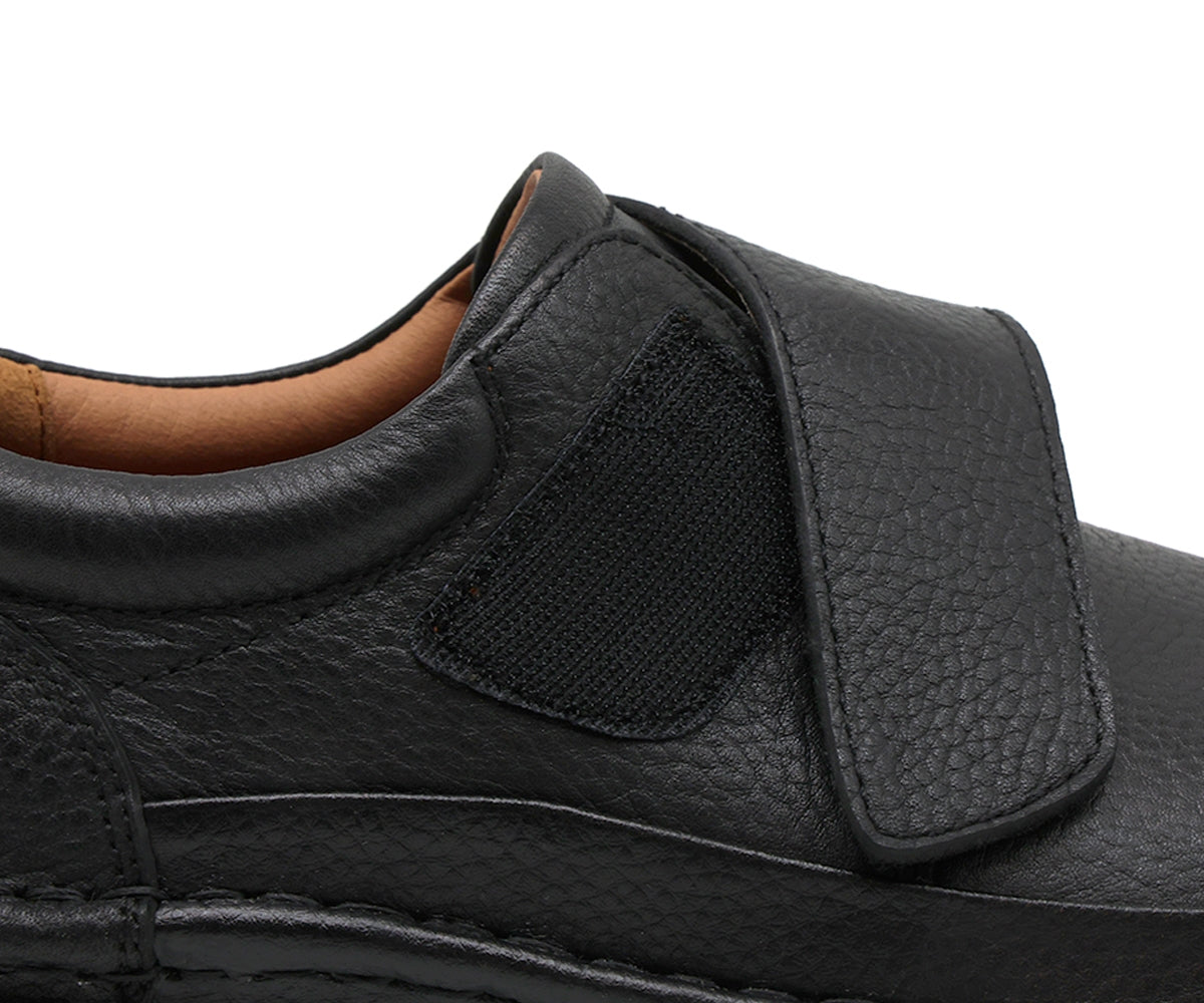 b premium black  air tech velcro walkers