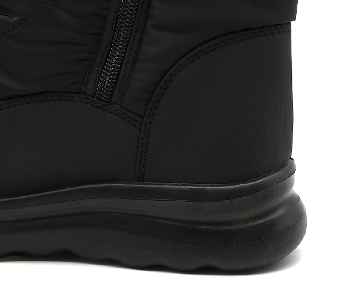 black flexi nylon boot