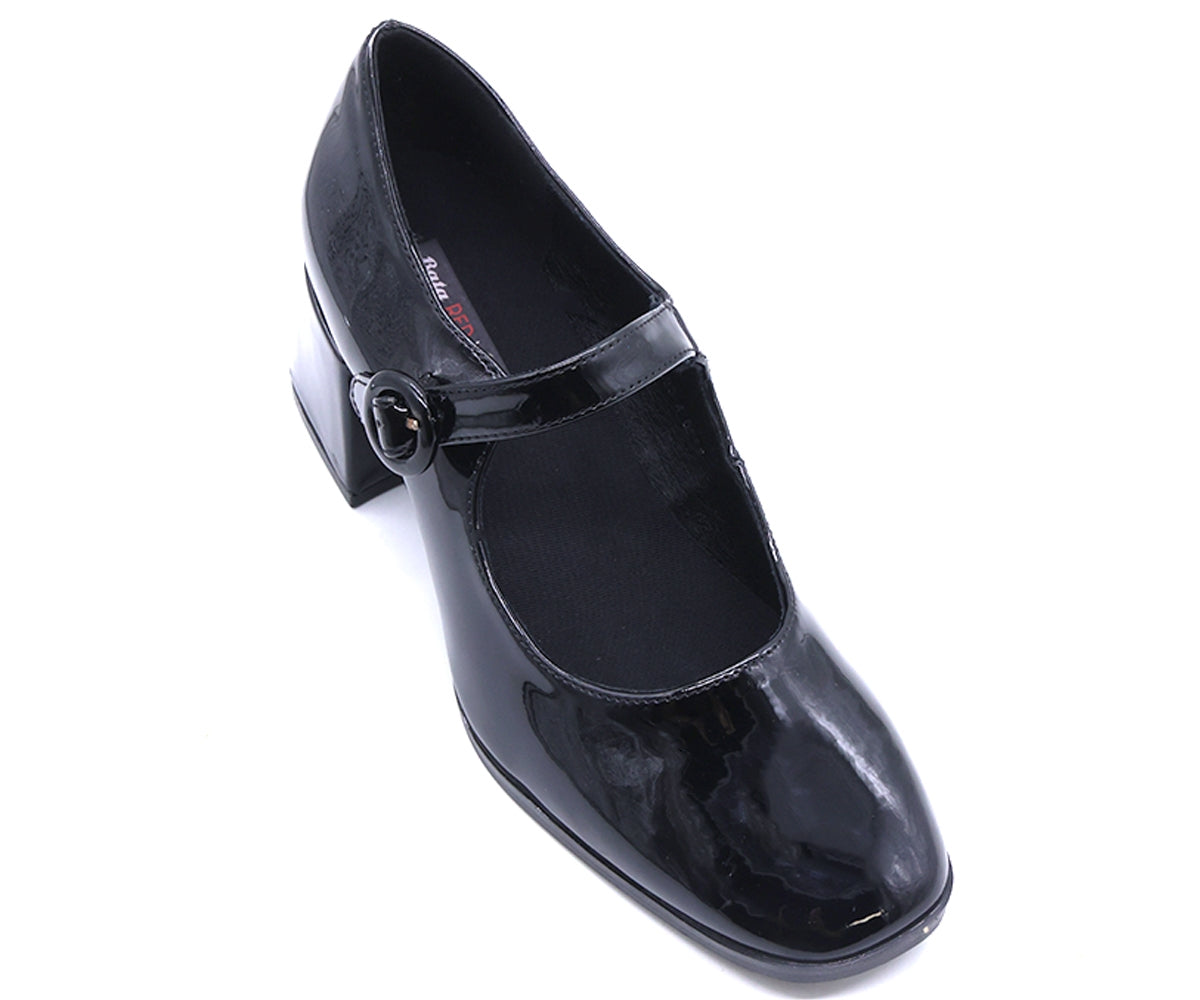 black patent maryjane pump