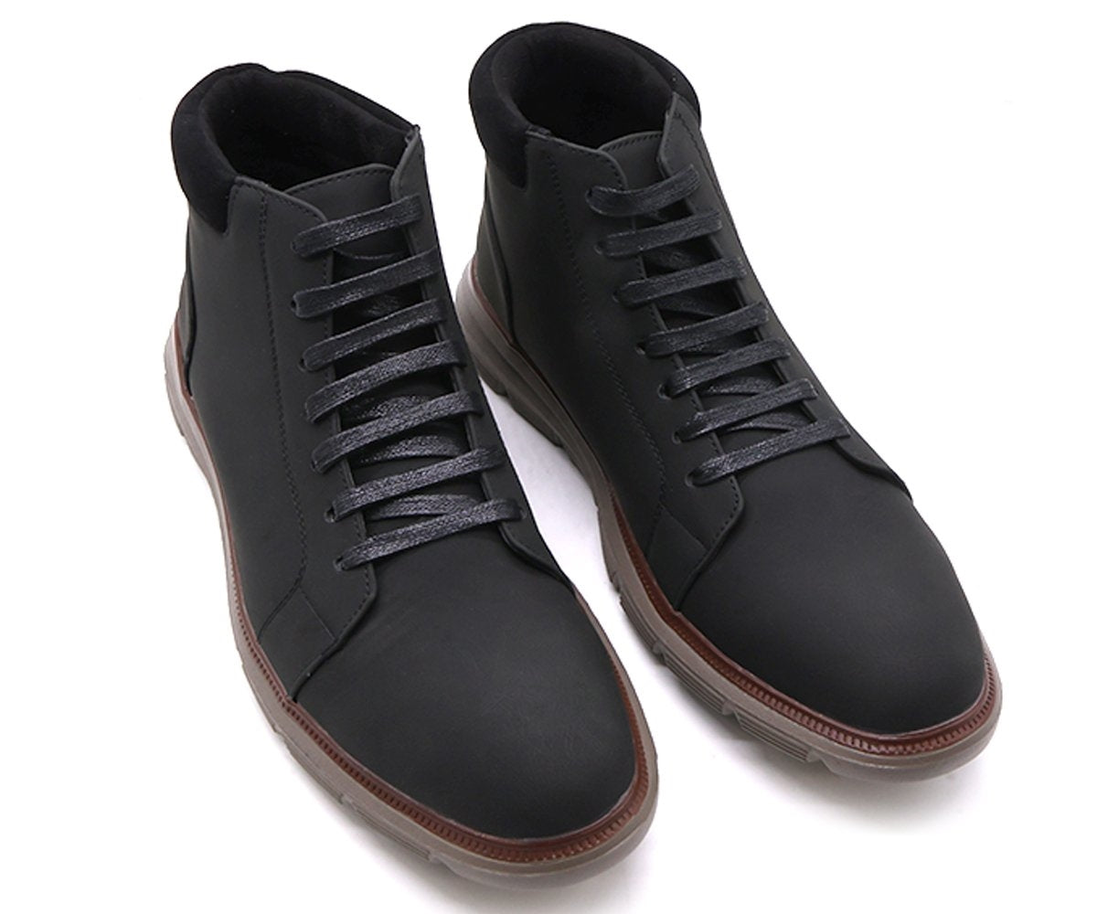 black lightsole boot